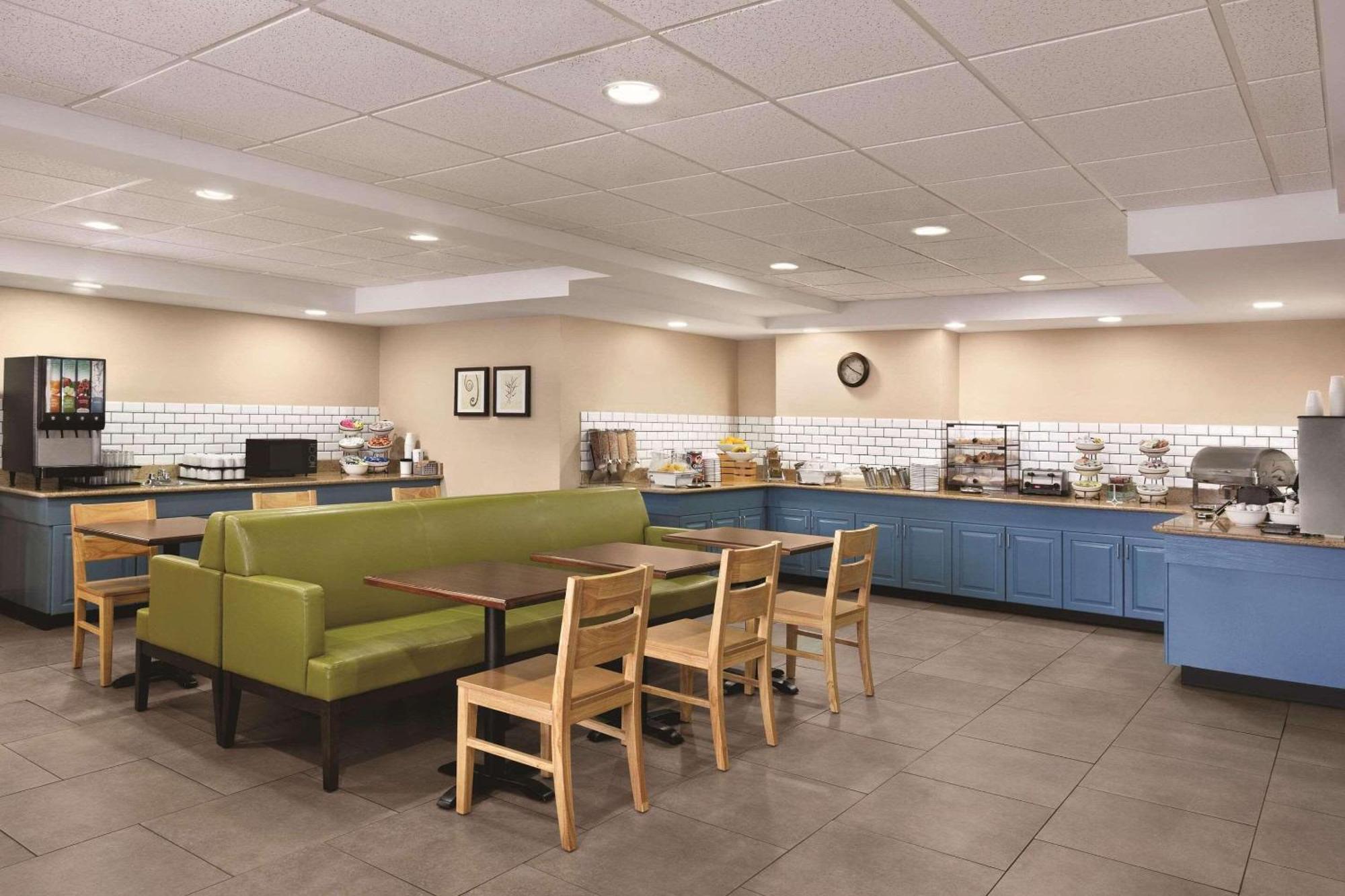 Country Inn & Suites By Radisson, Wytheville, Va Buitenkant foto