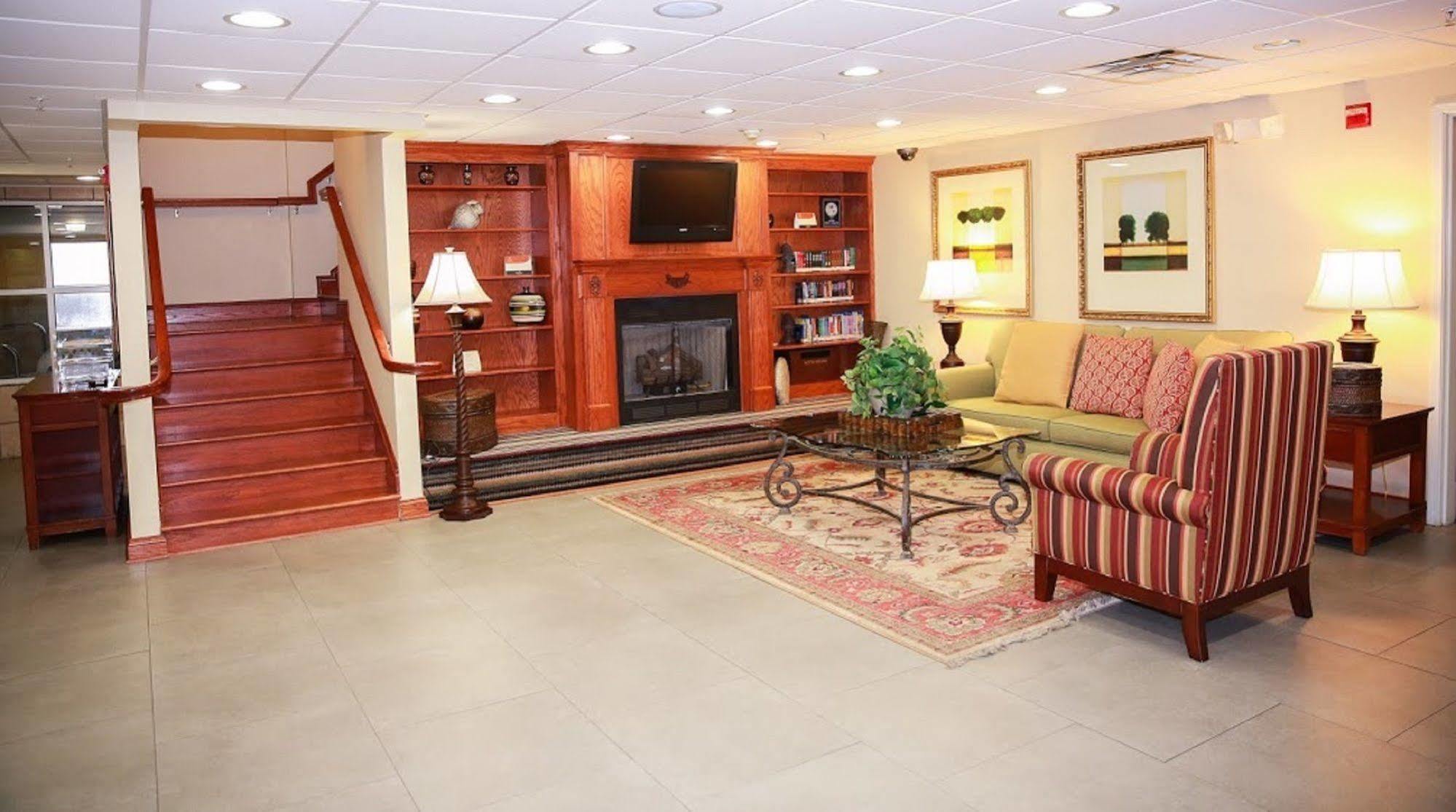 Country Inn & Suites By Radisson, Wytheville, Va Buitenkant foto