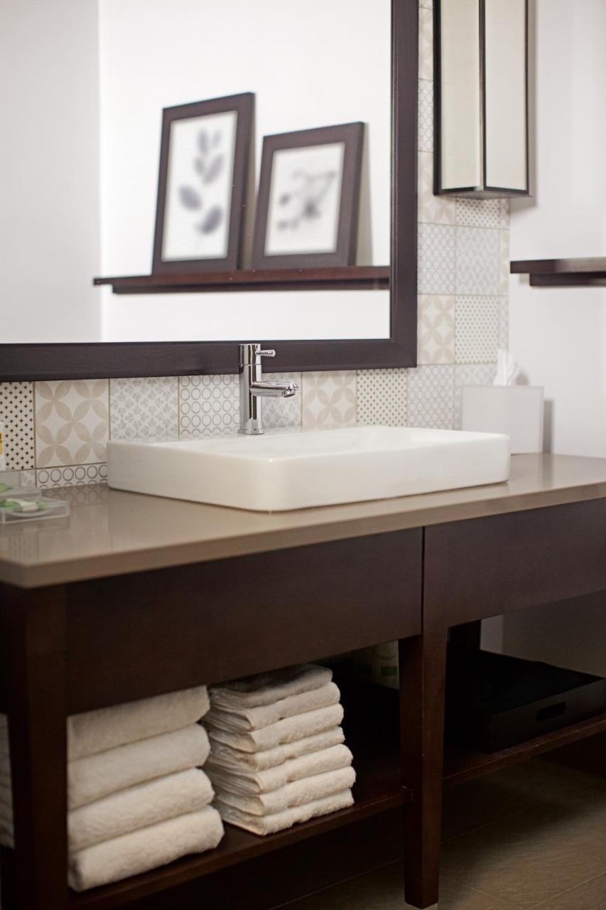 Country Inn & Suites By Radisson, Wytheville, Va Buitenkant foto